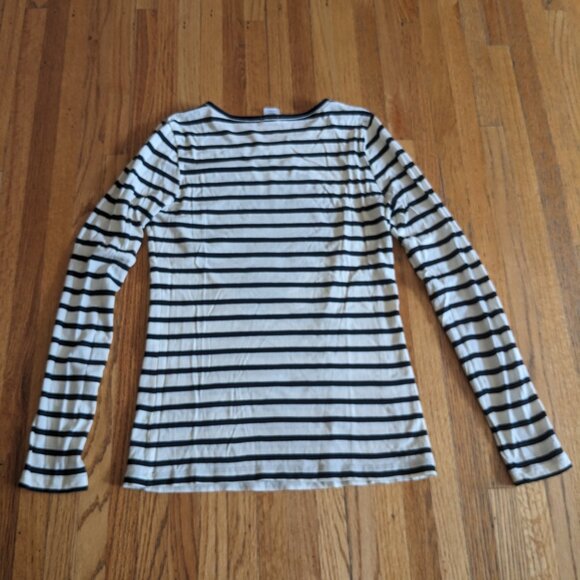 J. Crew stripped long sleeve T-Shirt with a sequin heart - Picture 3 of 4